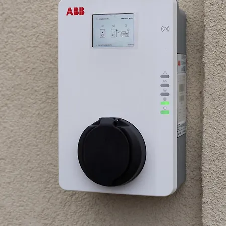 Butas Air 306 *